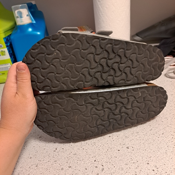 BIRKENSTOCK sandals size 40= 9, 9 1/2 (NARROW) - Picture 7 of 7